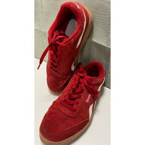 Reebok Forte Lounger Red with White Stripes Rubber Gum sneakers. Size 8.5(W)